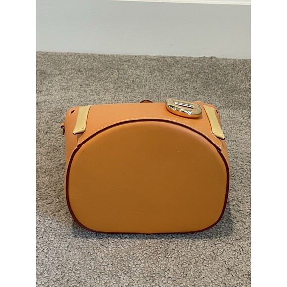 Danse Lente‎ Josh Leather Two Toned Convertible Bucket Bag with Shoulder Strap - Picture 10 of 16